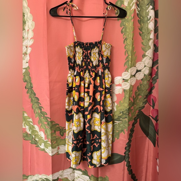 Manuhealii dress - Picture 2 of 3